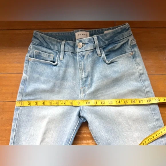 Frame Le Mini Boot in Kerwin Wash Mid Rise Light Wash NWOT Size 28 - Picture 16 of 16